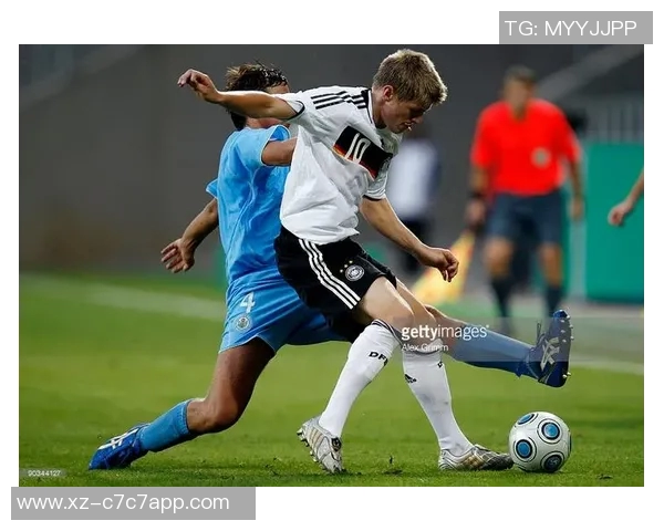 克罗斯盛赞偶像约翰米库表示永远不敢自比于他