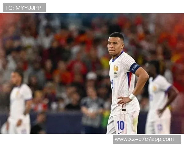 独立摄像机揭示姆巴佩场上言语抱怨对手拖延时间及补时不足问题